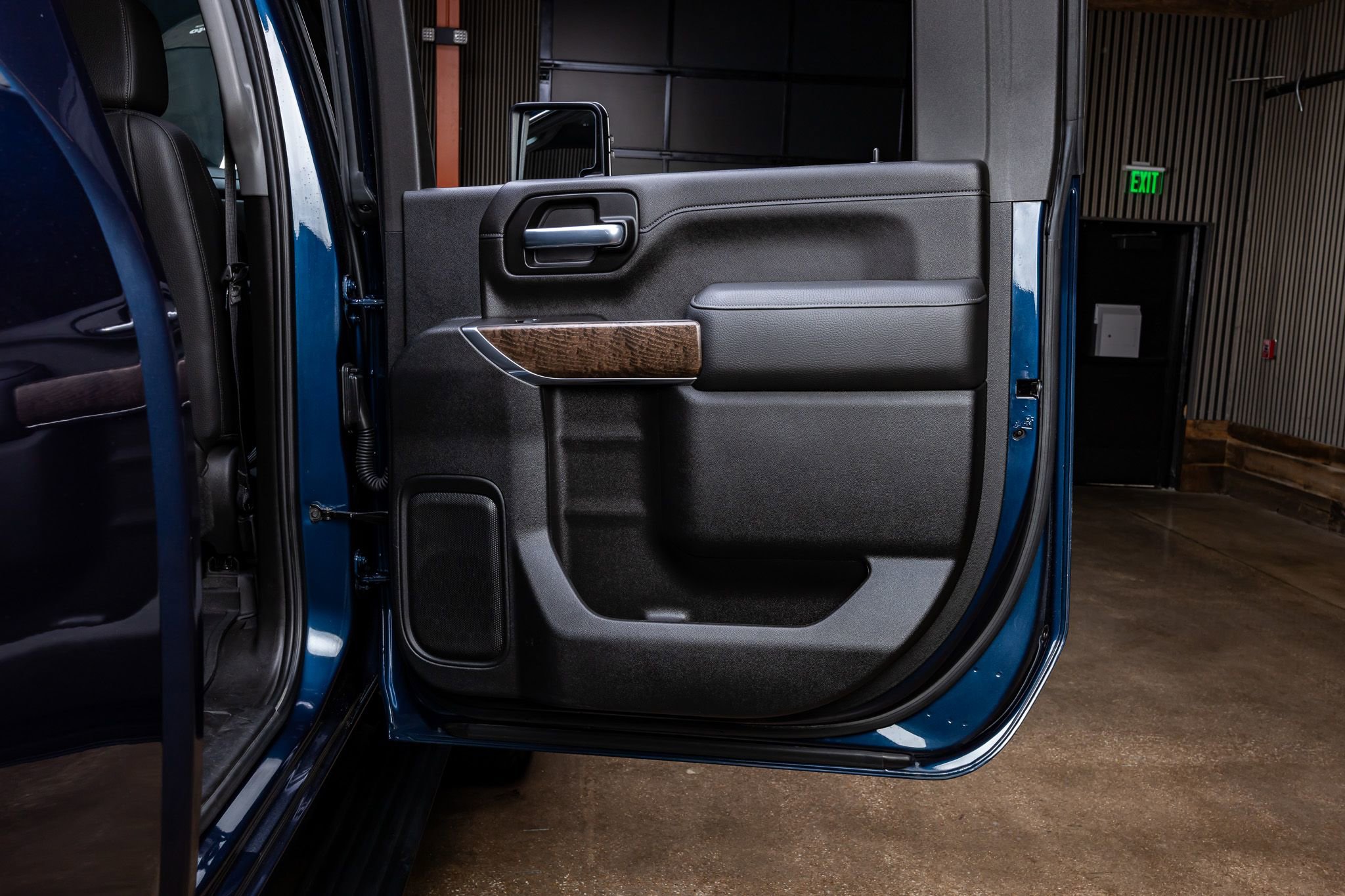 Used 2021 GMC Sierra 2500 Denali w/ Denali Ultimate Package image 38