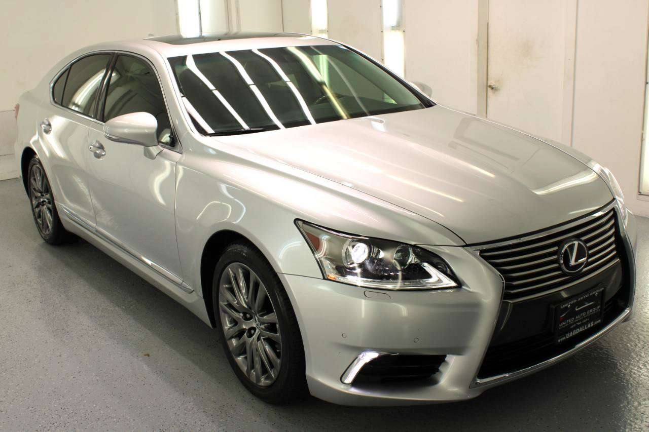 Used 2016 Lexus LS 460 w/ Comfort Package RWD image 13