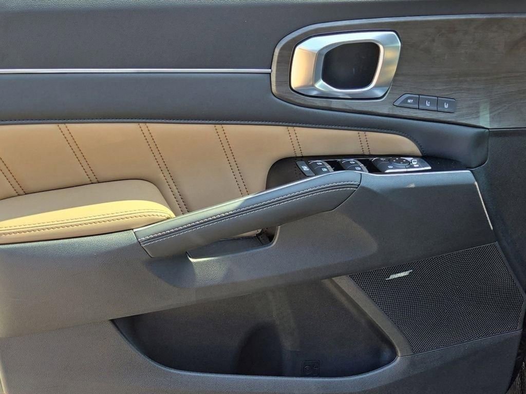 New 2026 Kia Sorento SX Prestige w/ Olive Brown Leather Package image 15