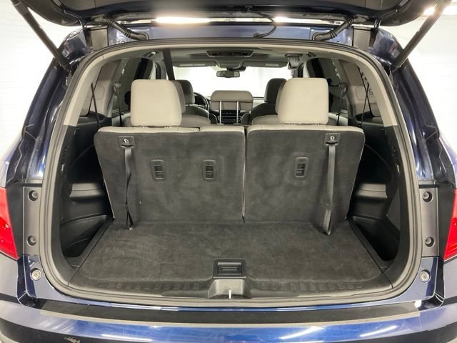 Certified 2017 Honda Pilot Touring image 9