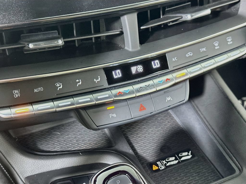 Used 2023 Cadillac CT5 Luxury w/ Sun And Sound Package RWD image 27
