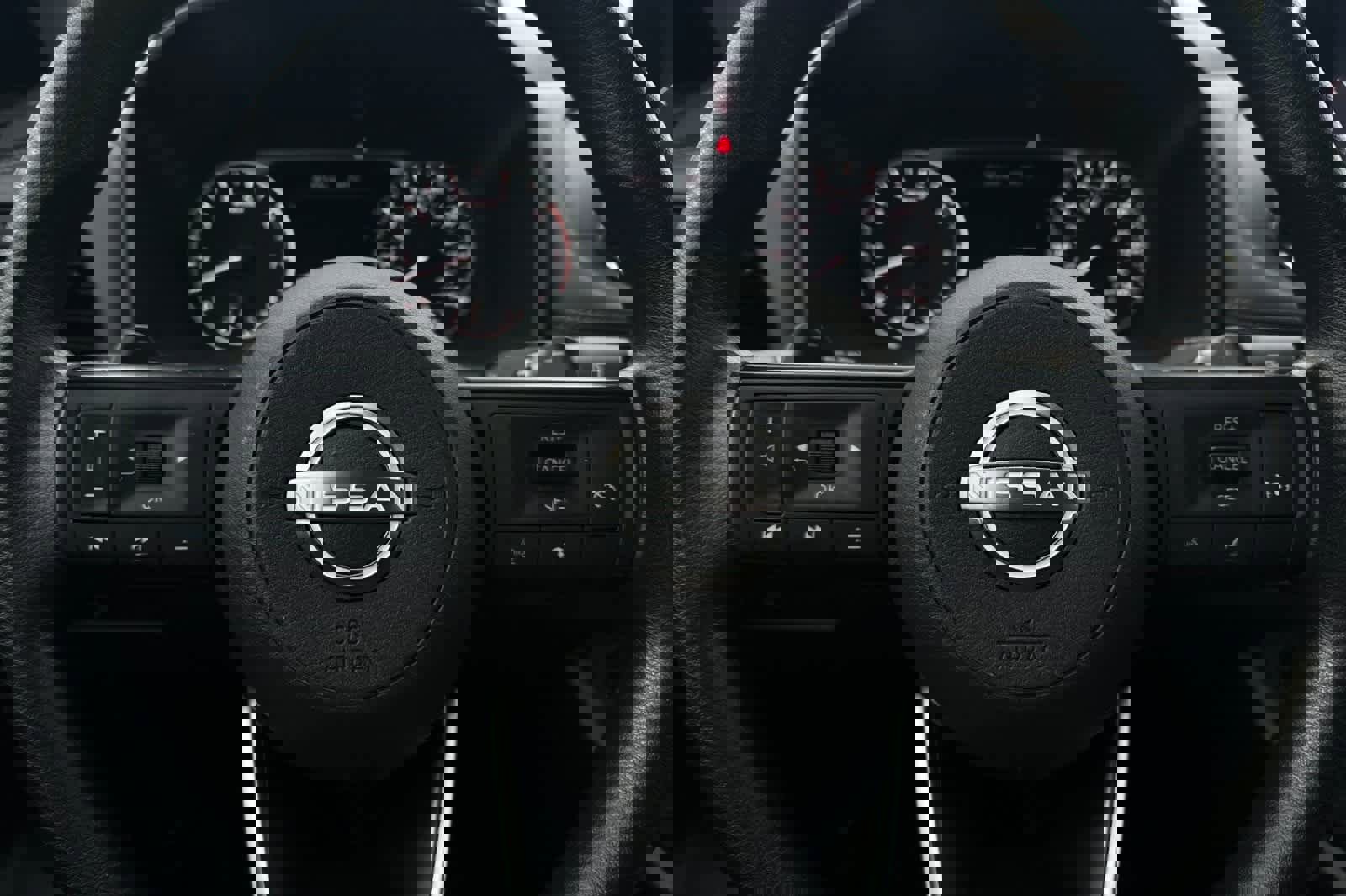 Used 2024 Nissan Rogue S image 26