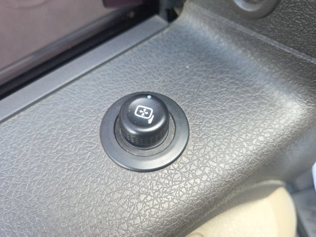 Used 2010 Ford F150 STX RWD image 18