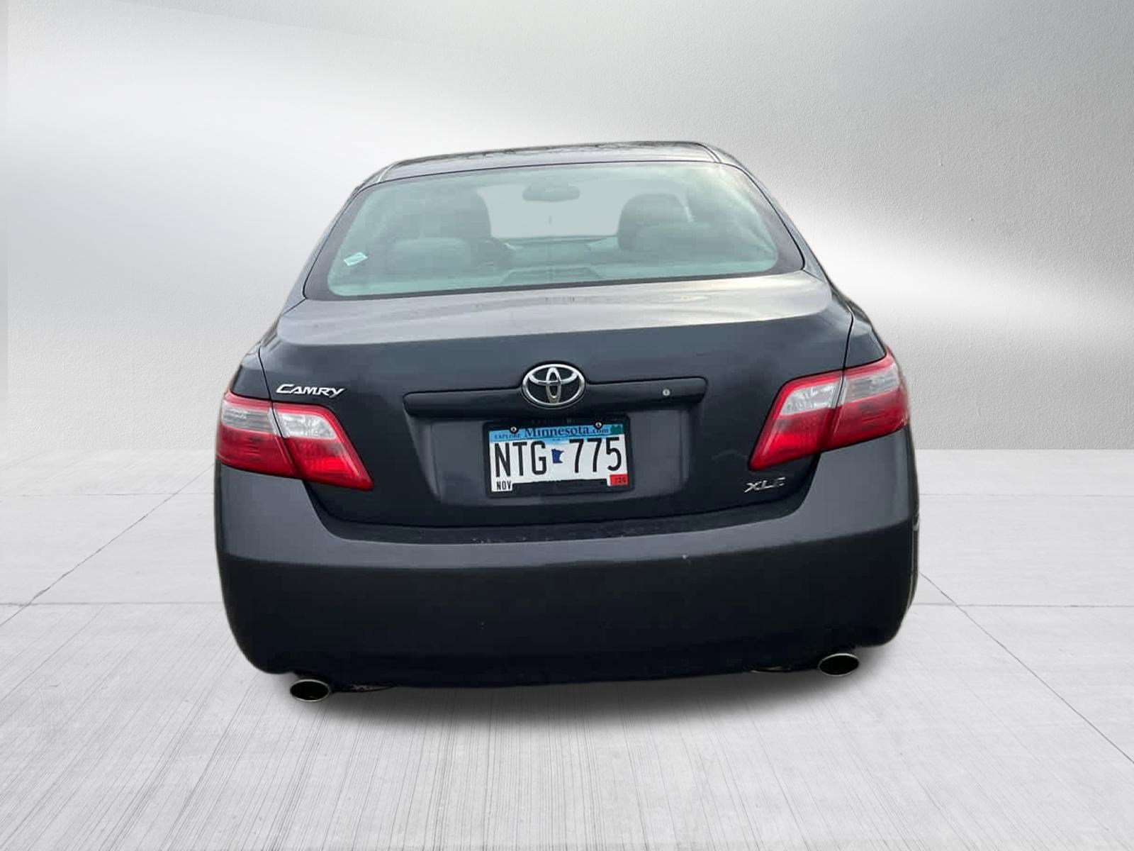 Used 2009 Toyota Camry XLE FWD image 5