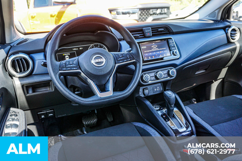 Used 2025 Nissan Versa SV FWD image 26