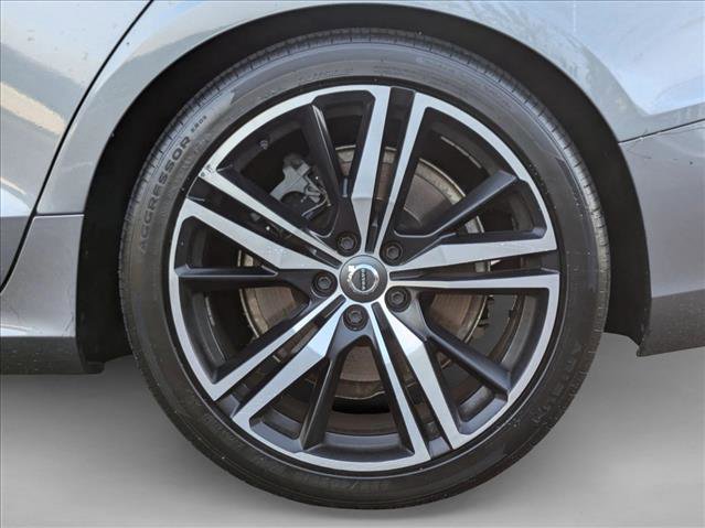Used 2019 Volvo S60 T6 R-Design image 14