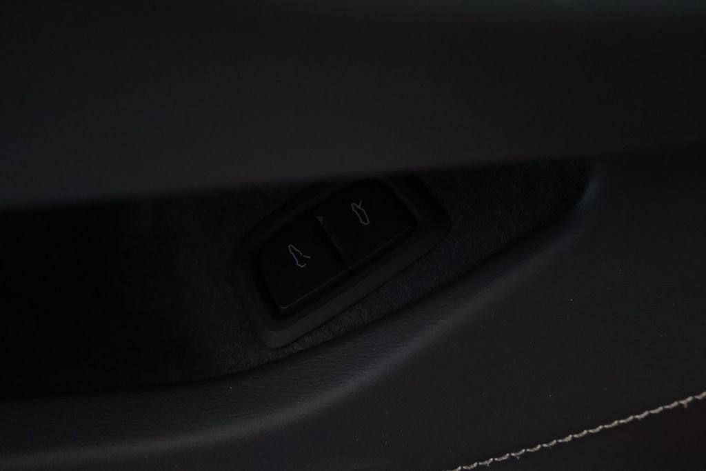 Used 2025 Chevrolet Corvette Z06 w/ Battery Protection Package image 23