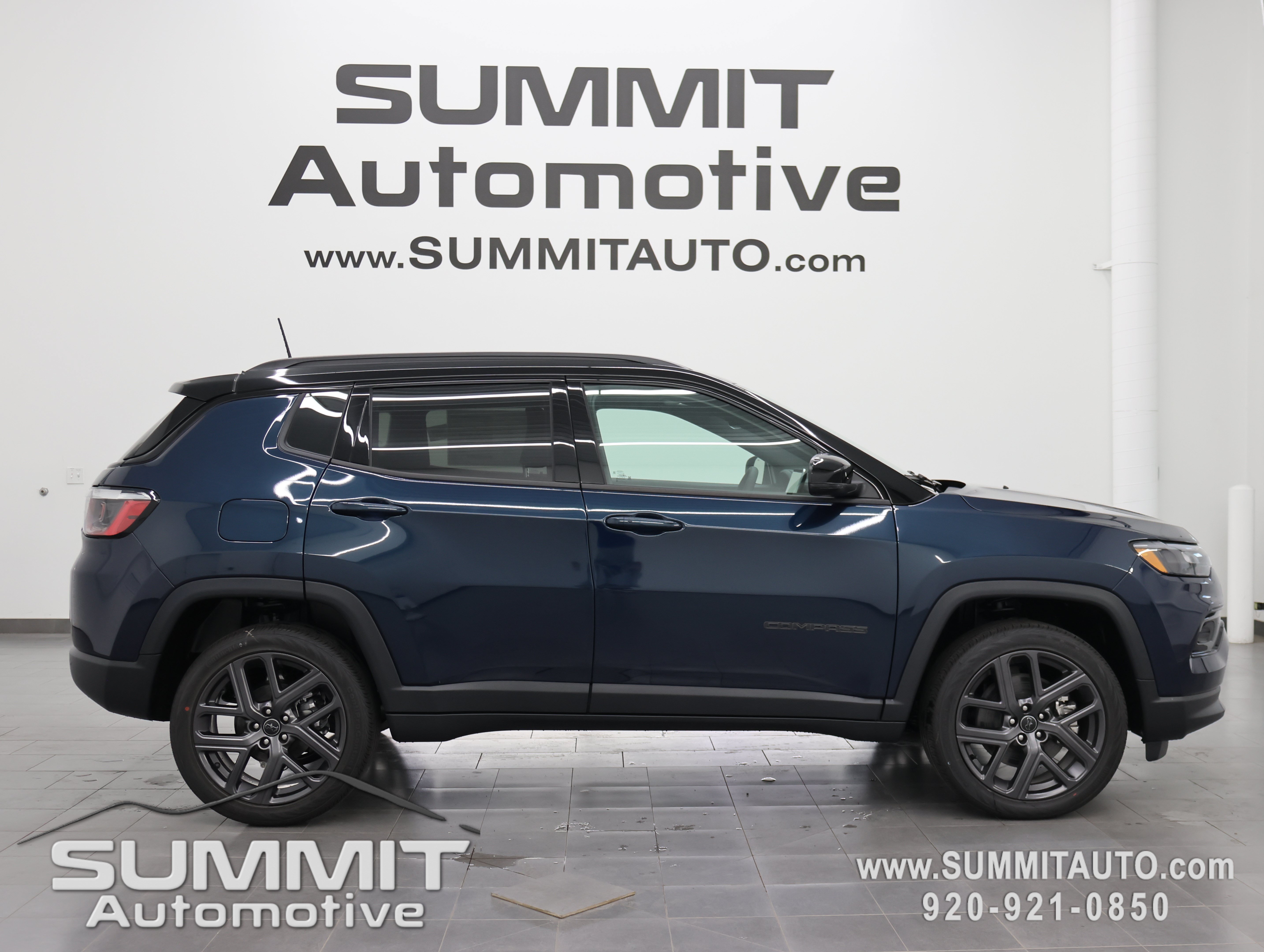 New 2026 Jeep Compass Limited w/ Sun, Sound & Navigation Group