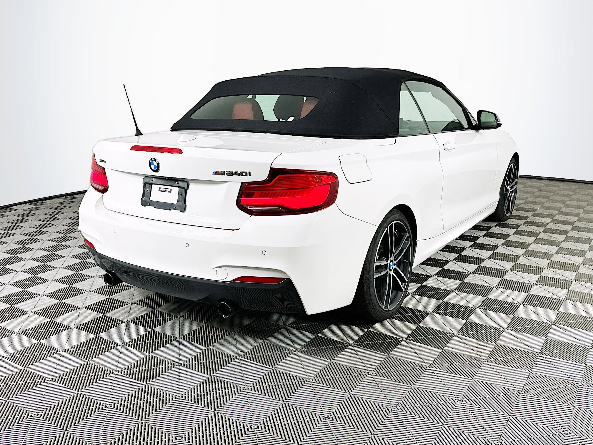 Used 2019 BMW M240i xDrive Convertible w/ Premium Package image 7