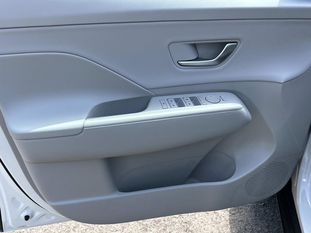 New 2026 Hyundai Kona SEL Premium FWD image 15