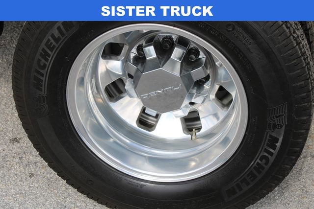 Used 2025 GMC Sierra 3500 Denali w/ Denali Reserve Package image 28