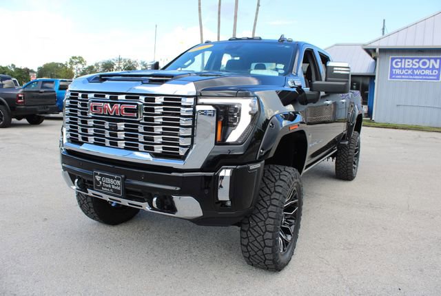Used 2025 GMC Sierra 2500 Denali w/ Denali Reserve Package image 3