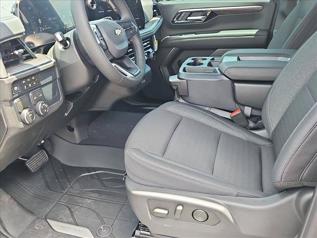 New 2026 Chevrolet Suburban LS w/ LPO, Dark Essentials Package RWD image 4
