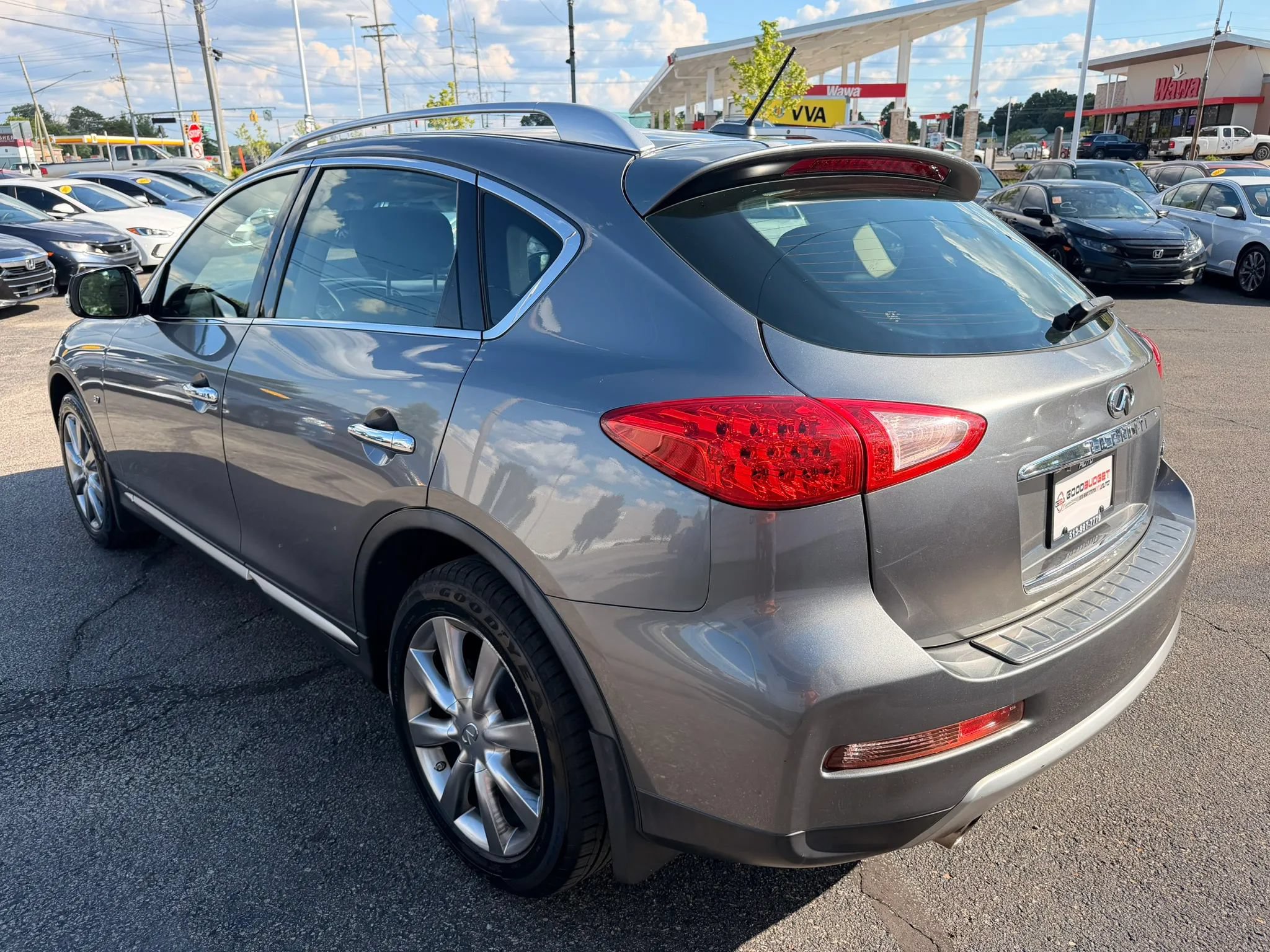 Used 2016 INFINITI QX50 AWD w/ Premium Package image 3
