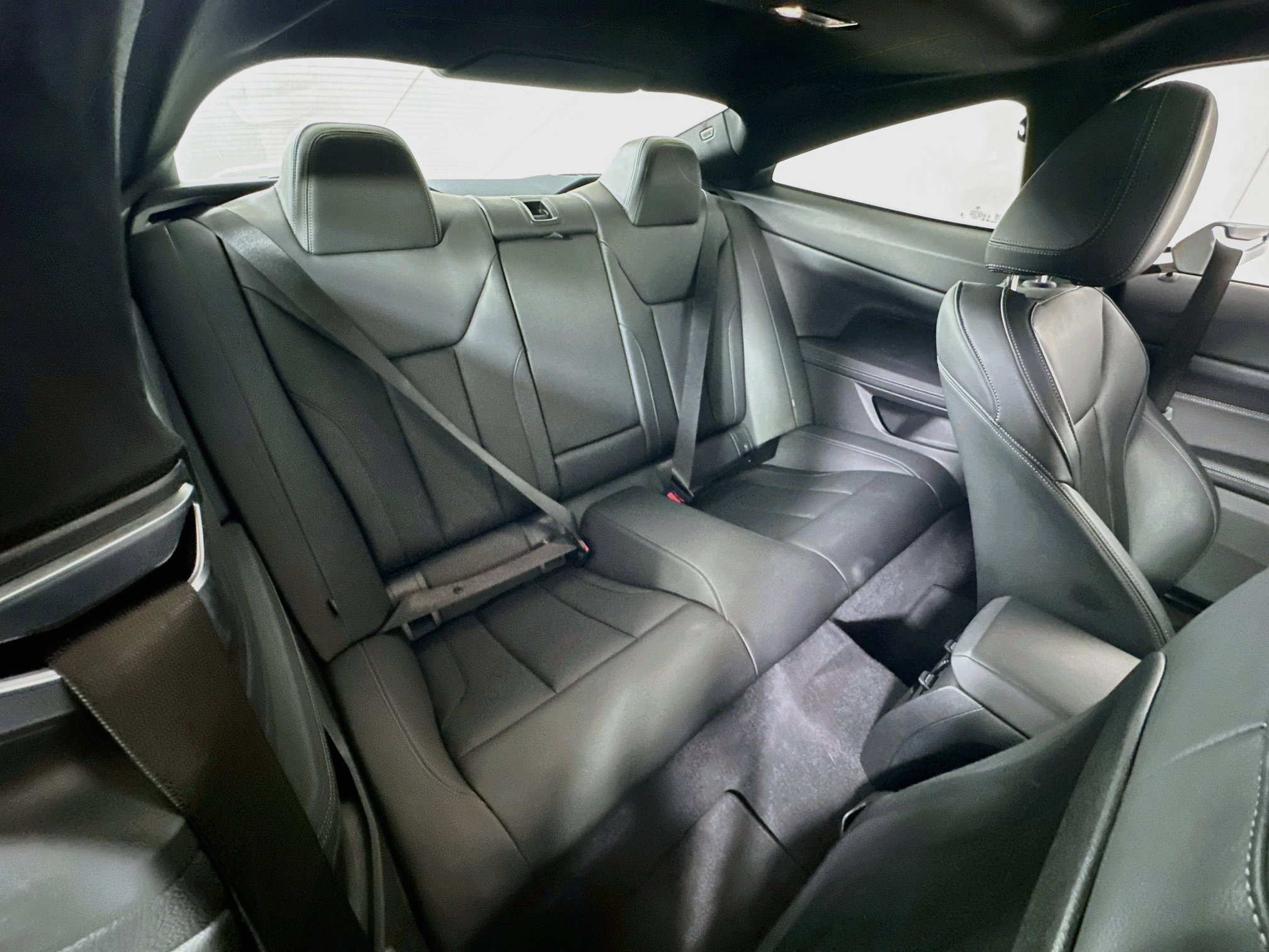 Used 2025 BMW 430i Coupe w/ Premium Package RWD image 29