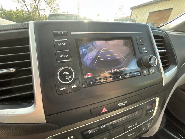 Used 2017 Honda Pilot LX image 22
