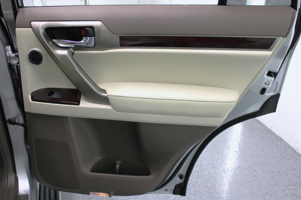 Used 2018 Lexus GX 460 Luxury w/ Preferred Accessory Package image 47