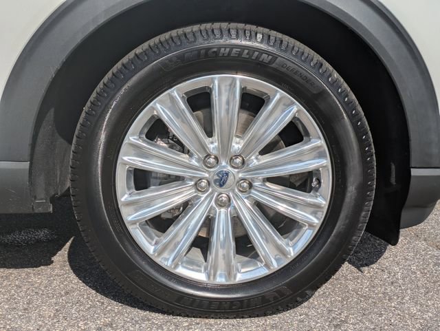 Certified 2021 Ford Explorer Limited w/ Hybrid Equipment Group 310A image 11