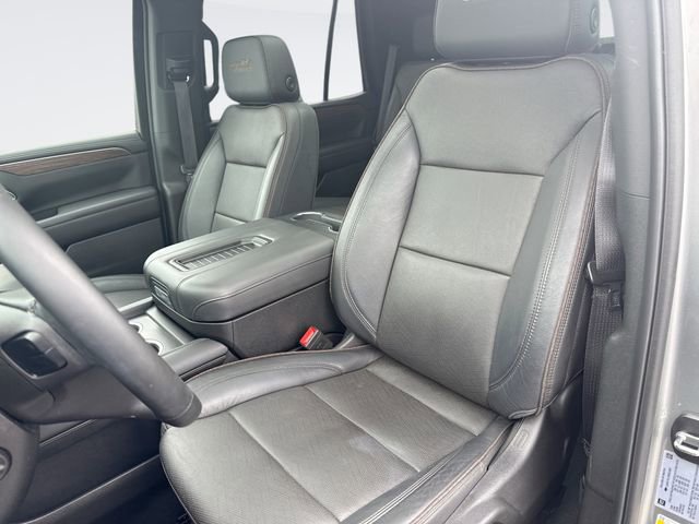 Used 2024 Chevrolet Tahoe High Country w/ Premium Package image 11