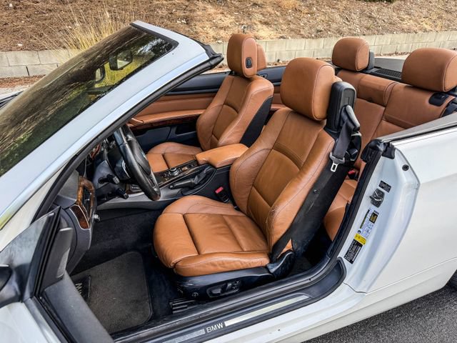 Used 2010 BMW 335i Convertible RWD image 29