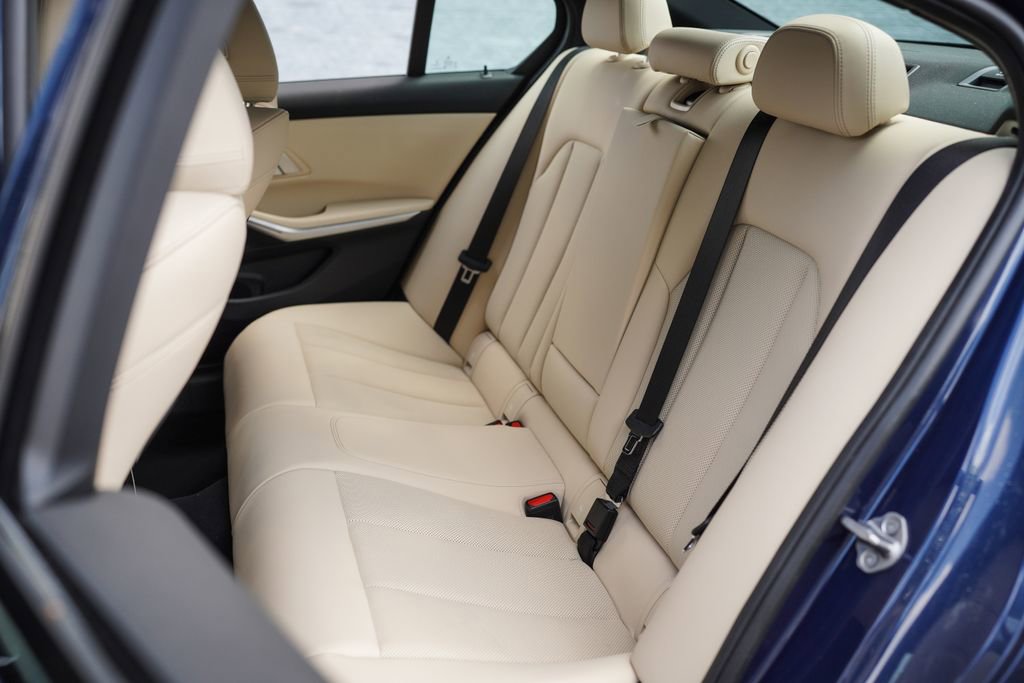 Used 2023 BMW 330e w/ Driving Assistance Package image 24