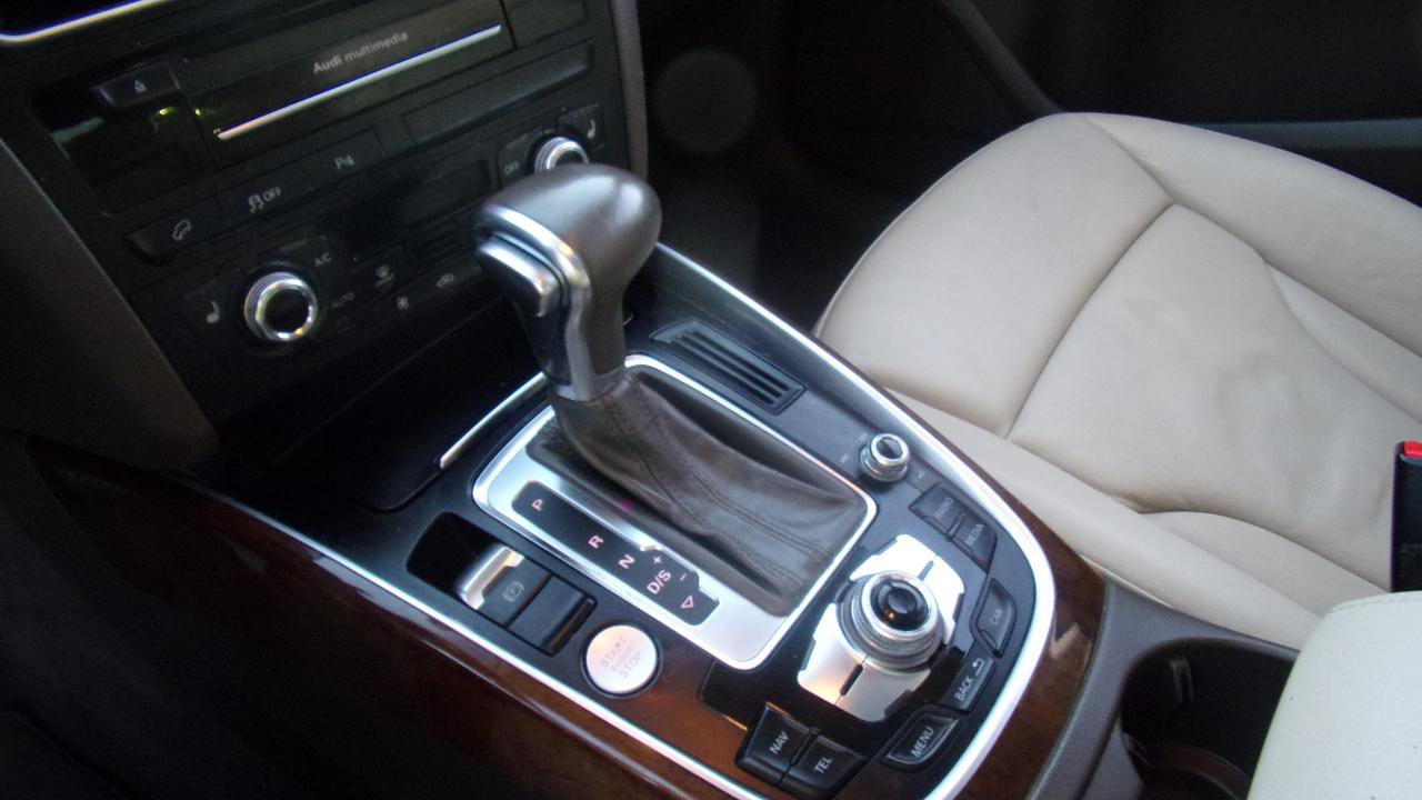Used 2015 Audi Q5 2.0T Premium Plus w/ Technology Package AWD/4WD image 6