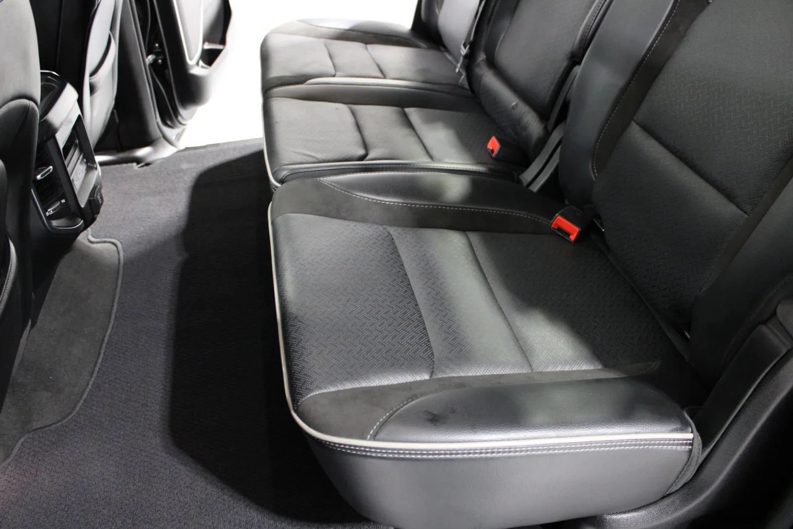 Used 2024 RAM 1500 Laramie AWD/4WD image 28