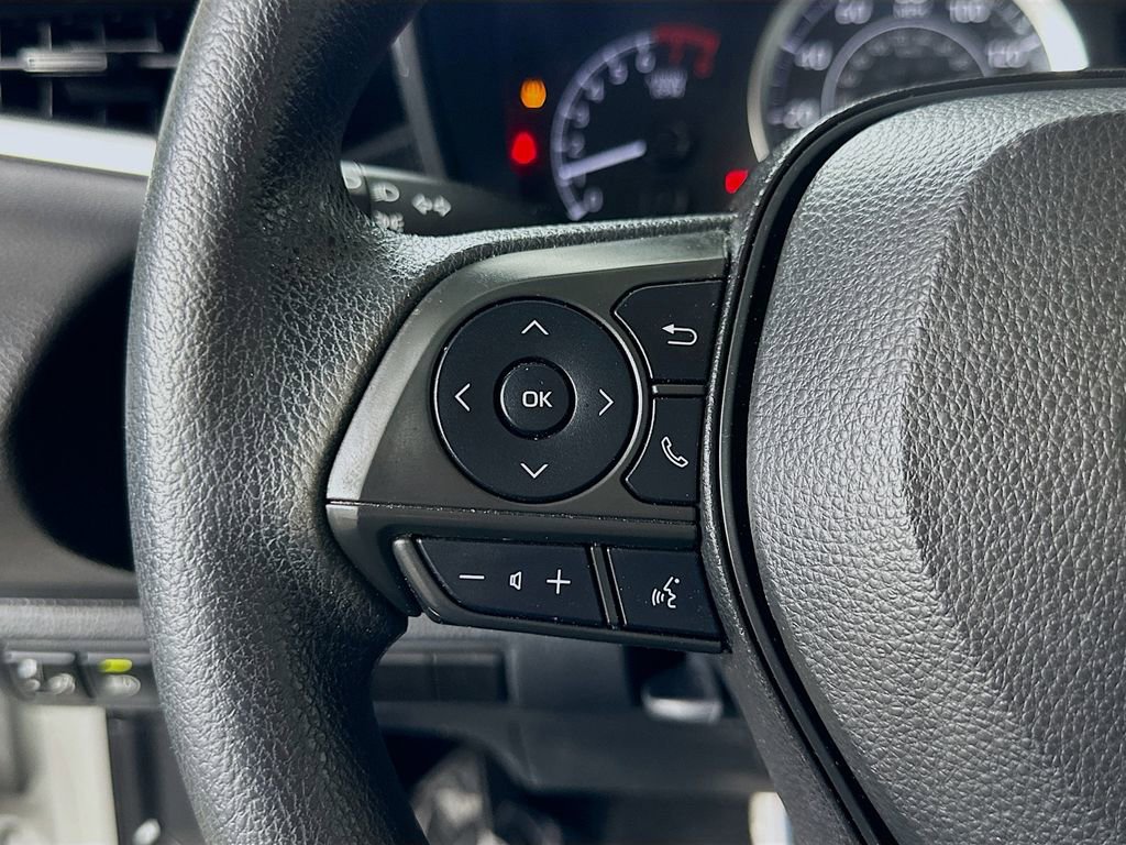 Used 2022 Toyota Corolla LE FWD image 20