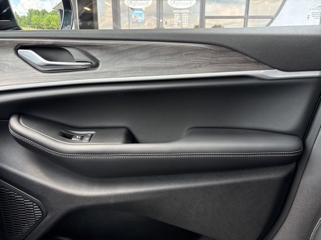 New 2025 Jeep Grand Cherokee Limited w/ Black Appearance Package image 27