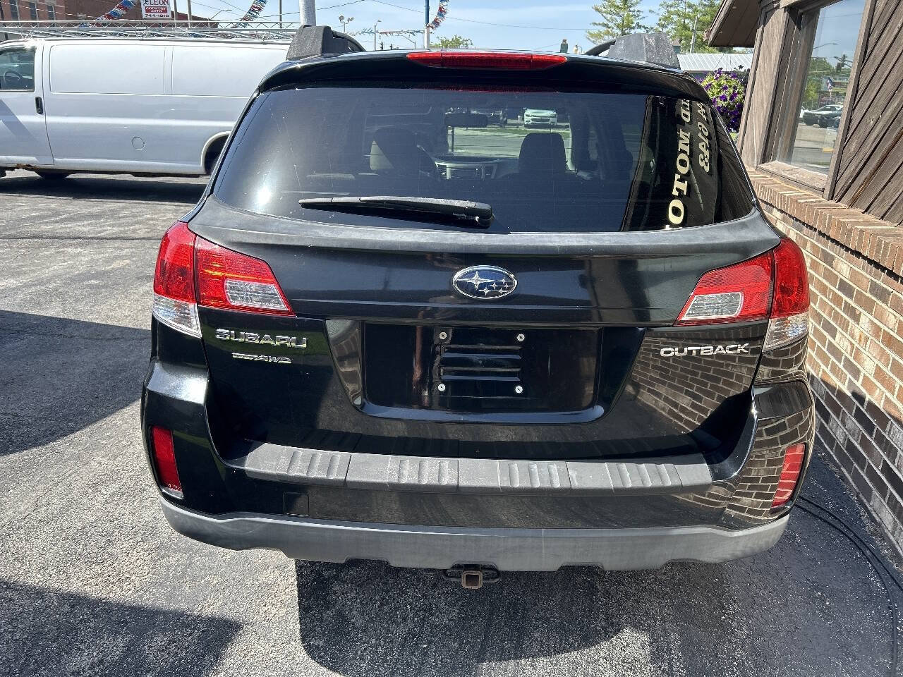 Used 2012 Subaru Outback 2.5i Premium w/ Popular Pkg 1B AWD/4WD image 3