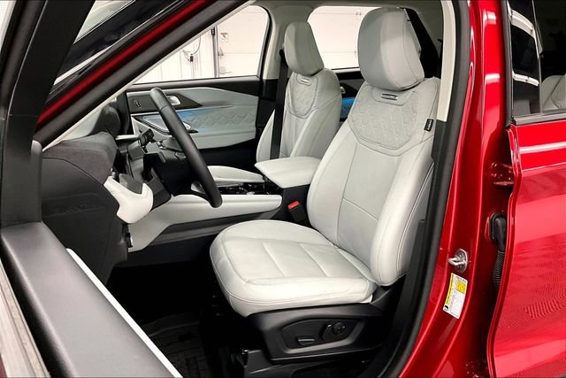 Used 2025 Ford Explorer Platinum w/ Ultimate Package image 21