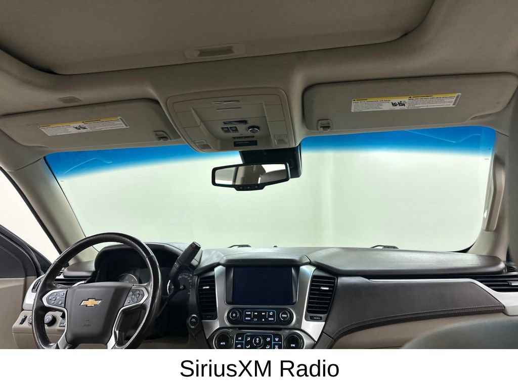Used 2020 Chevrolet Suburban Premier AWD/4WD image 25