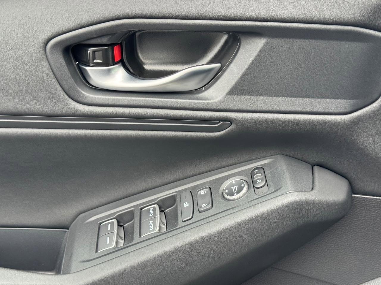 Certified 2025 Honda Accord SE image 25