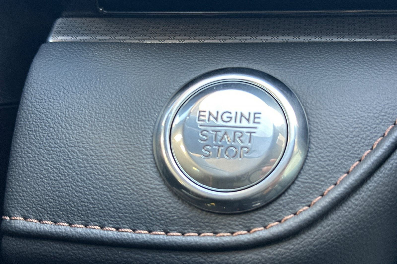 New 2026 Lincoln Nautilus Premier w/ Jet Appearance Package AWD/4WD image 22