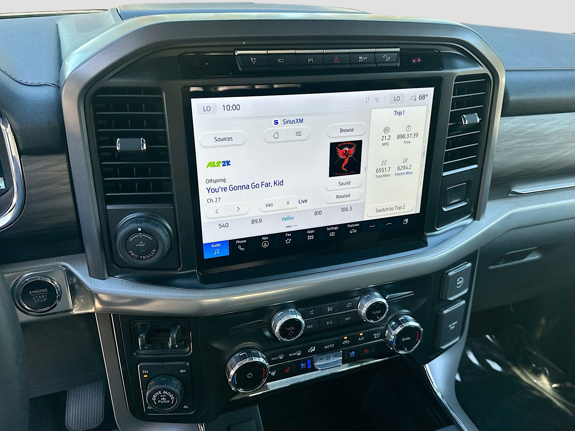 Used 2024 Ford F150 Lariat w/ FX4 Off-Road Package image 13