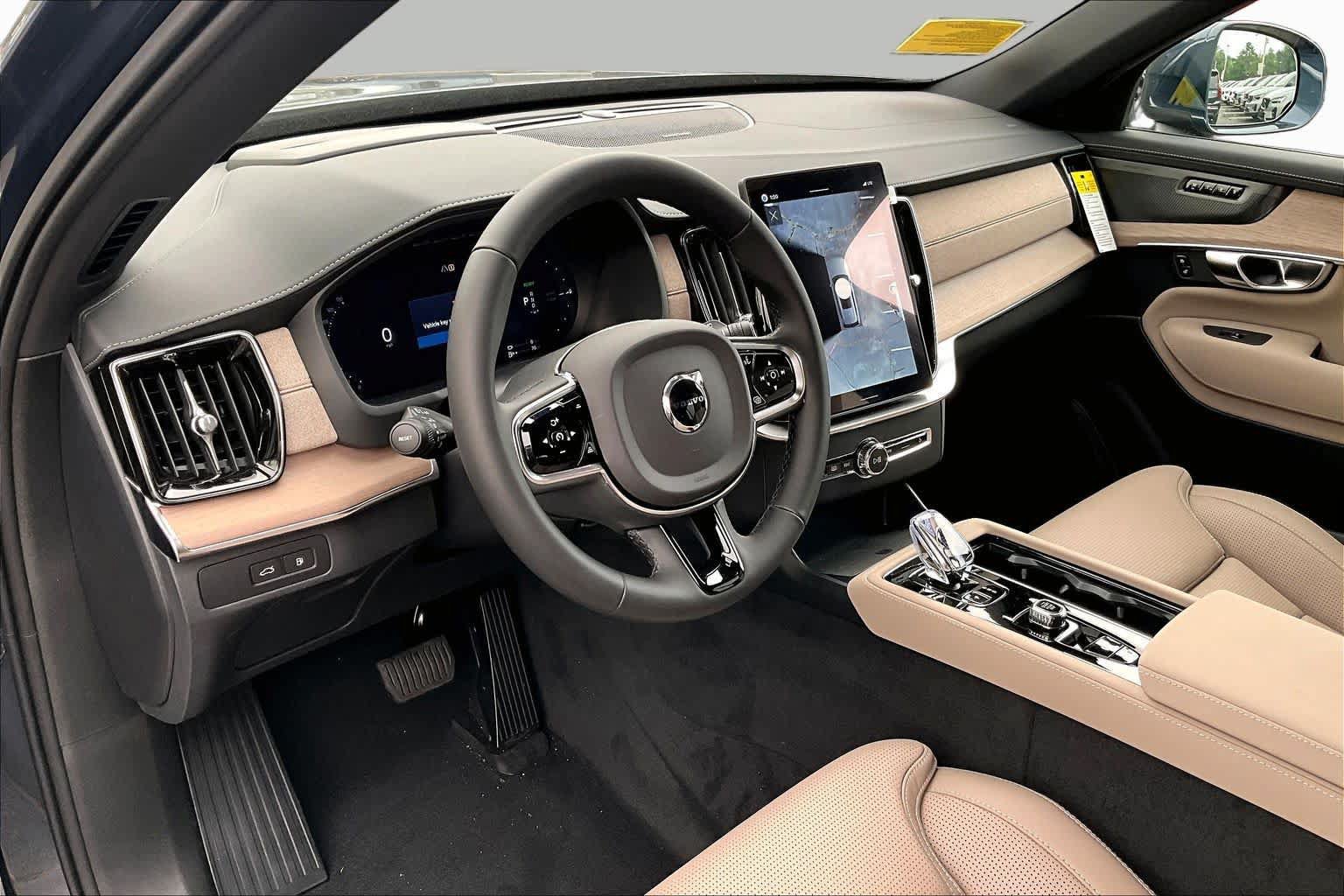 New 2026 Volvo XC90 T8 Ultra w/ Protection Package Premier AWD/4WD image 9