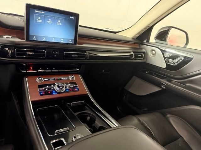 Used 2021 Lincoln Aviator Reserve w/ Equipment Group 202A AWD/4WD image 20