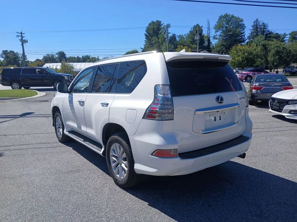 Used 2022 Lexus GX 460 image 4