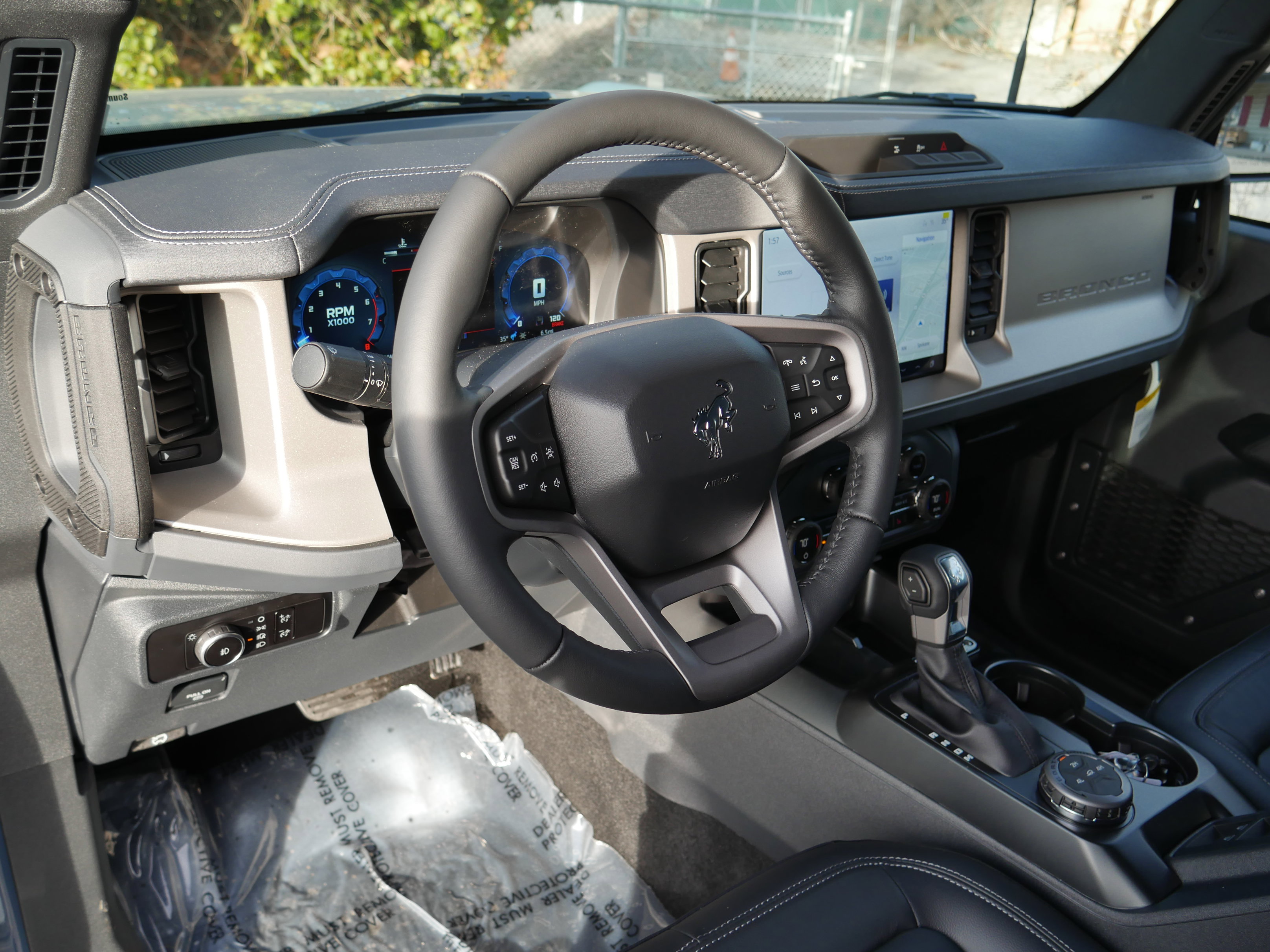 New 2025 Ford Bronco Outer Banks image 4