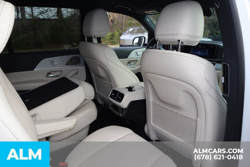 Used 2025 Mercedes-Benz GLS 450 4MATIC image 28