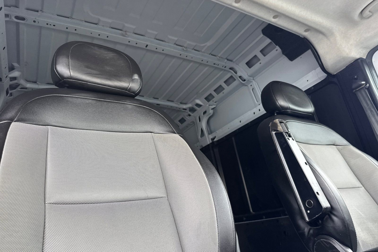Used 2023 RAM ProMaster 2500 FWD image 16