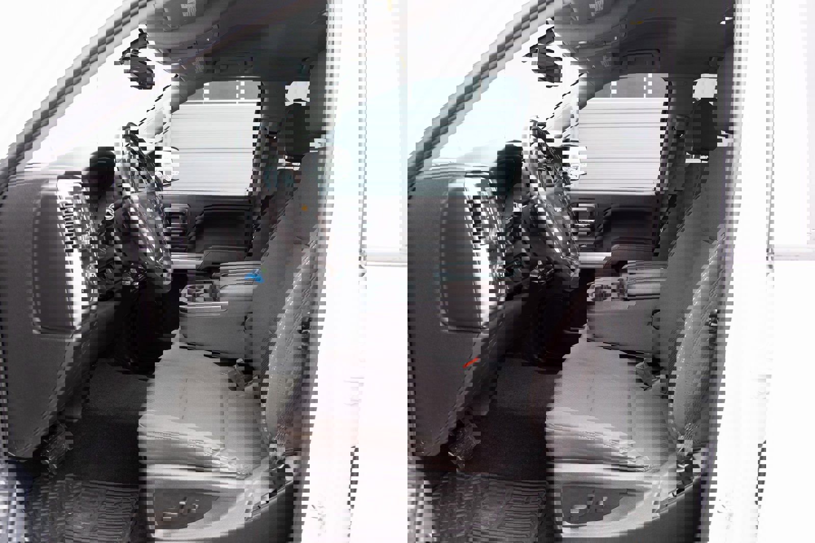 Used 2018 Chevrolet Silverado 1500 LT image 11