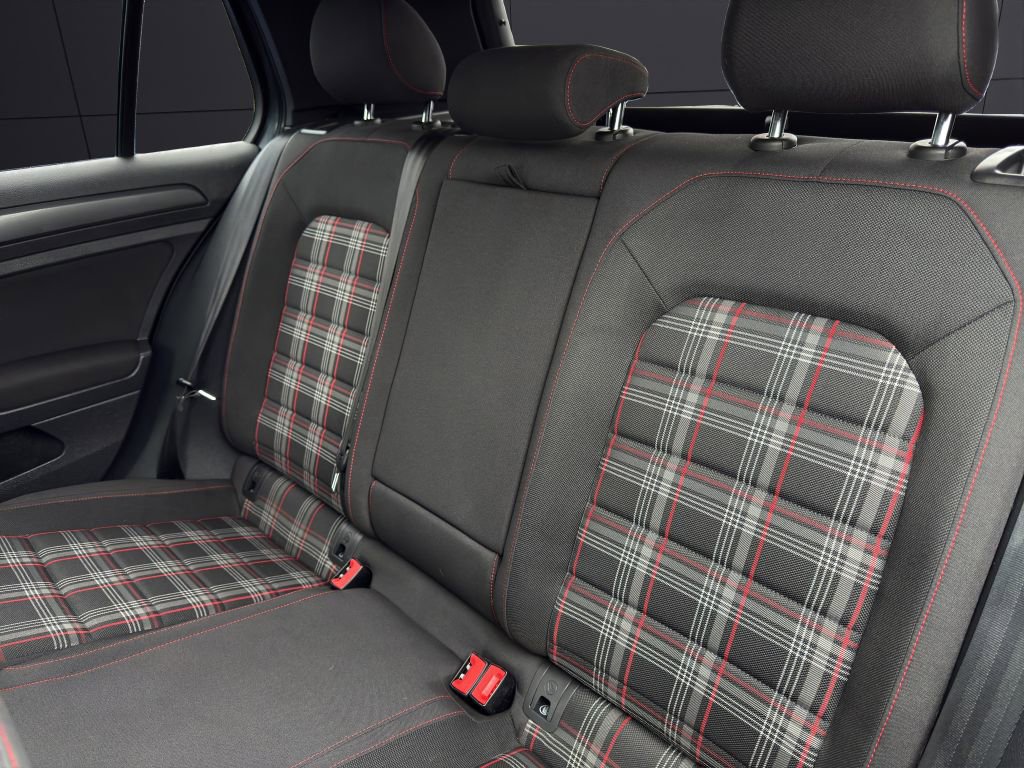 Used 2020 Volkswagen GTI S image 20
