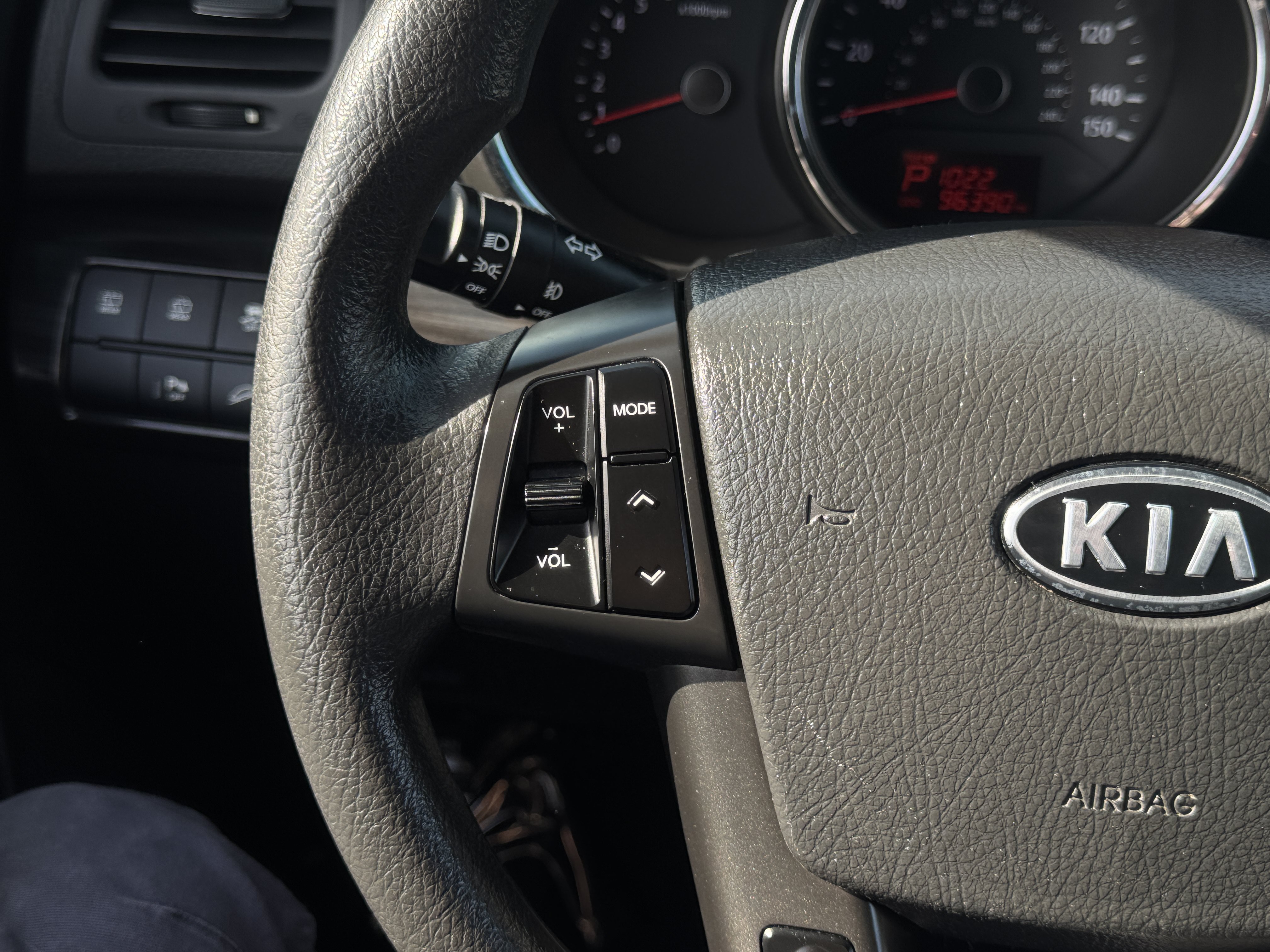 Used 2013 Kia Sorento LX w/ Convenience Pkg FWD image 16