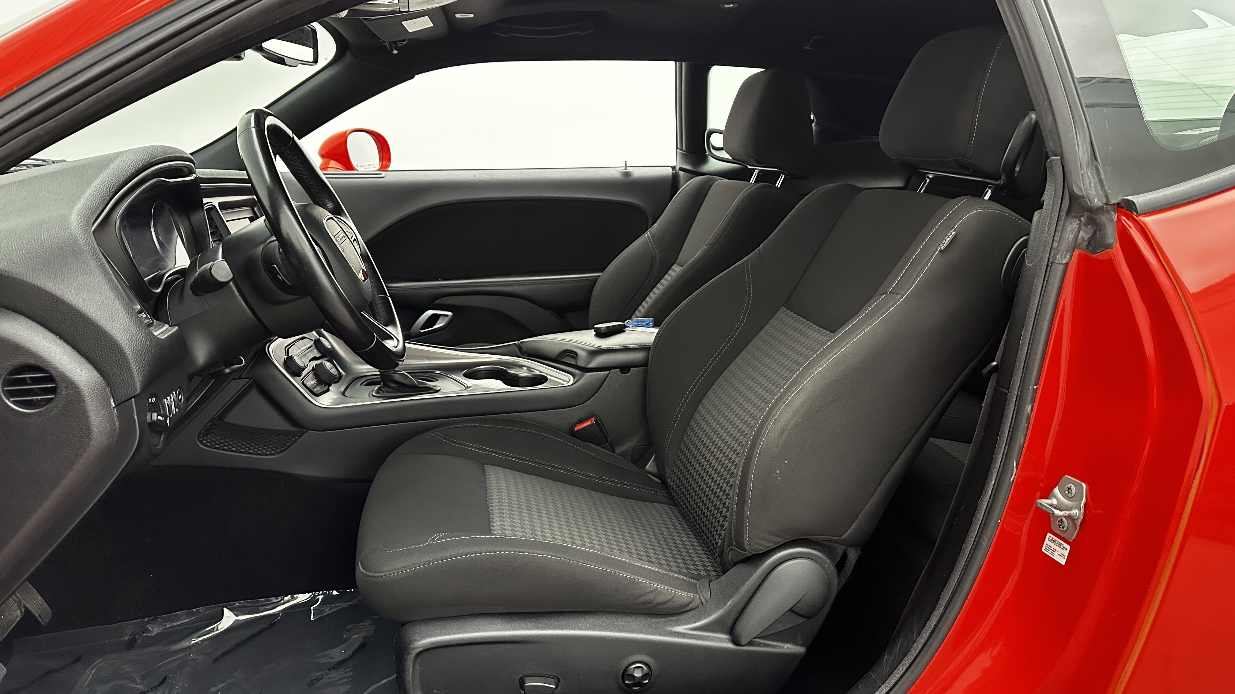 Used 2021 Dodge Challenger SXT w/ Driver Convenience Group image 14