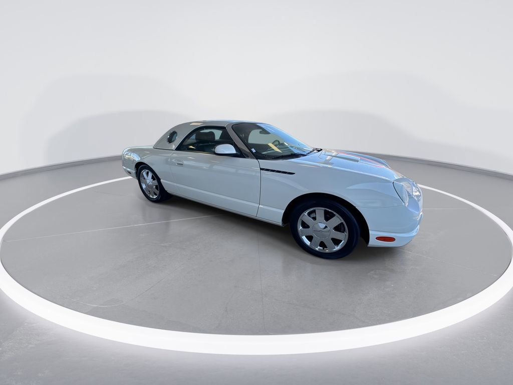 Used 2002 Ford Thunderbird RWD image 2