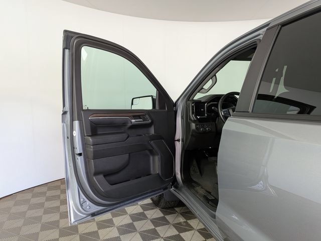 Used 2024 Chevrolet Silverado 1500 LT AWD/4WD image 12