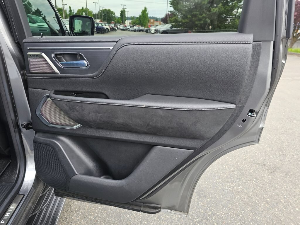 Used 2025 INFINITI QX80 Sensory AWD/4WD image 14
