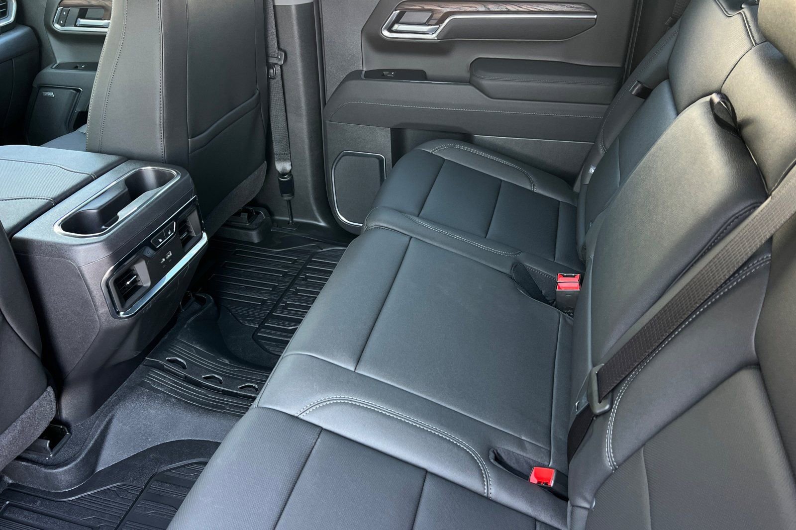 New 2026 GMC Sierra 1500 SLT w/ SLT Premium Plus Package image 10