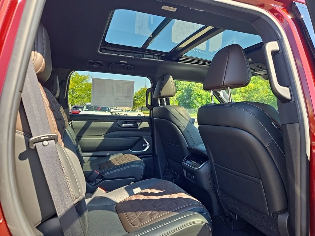 Used 2025 Nissan Armada Platinum w/ Convenience Package AWD/4WD image 14